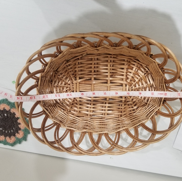 Wicker basket - Picture 3 of 4